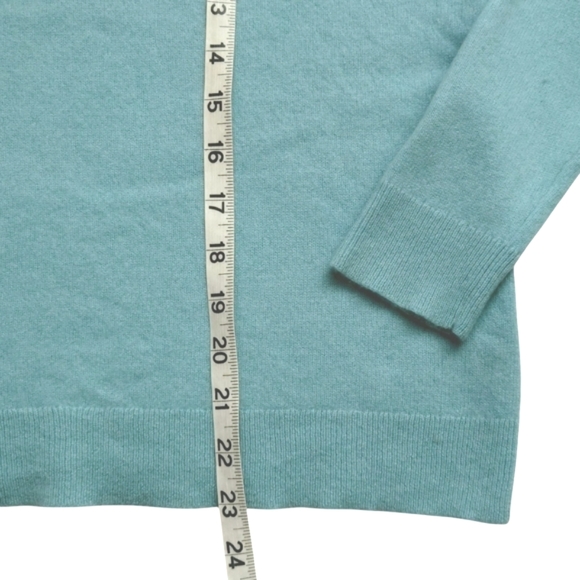 ANN TAYLOR Women's V-Neck Cashmere Sweater Aqua Blue Size M - Picture 6 of 7